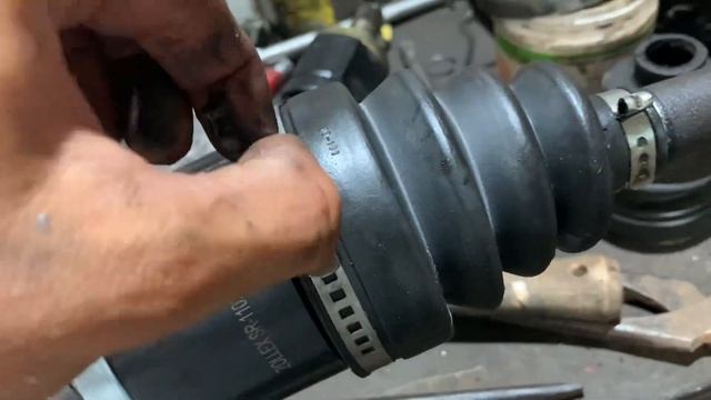 Как без спец инструмента затянуть хомут на шрусе смотреть онлайн