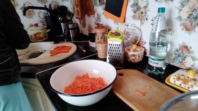 Переработка капусты всей семьёй.#дача #огород #теплица # смотреть онлайн