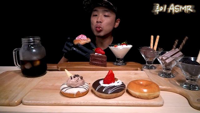 [SUB]#도너츠#아이스크림#디저트 크리스피크림 도너츠 매그넘 하겐다즈 아이스크림 먹방 ASMR MUKBANG donut icecream チョコレート eating sounds смотреть онлайн