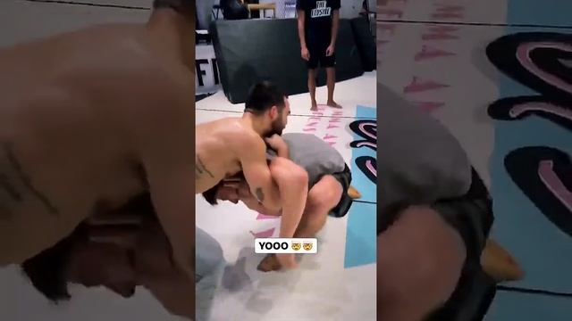 Лютая заруба в Джиу-джитсу ? ¦ Нереальные приёмы ¦ Борьба #wrestling #sports #fight #mma #motivatio смотреть онлайн
