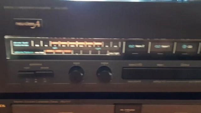 Vintage Technics SU-V96 Amplifier with Technics ST-S96 Stereo Tuner смотреть онлайн