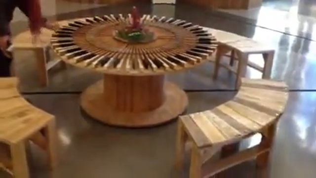 Round Table Piano смотреть онлайн
