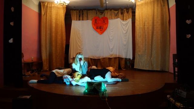 М/Ж-шоу Девочки ч.1 смотреть онлайн