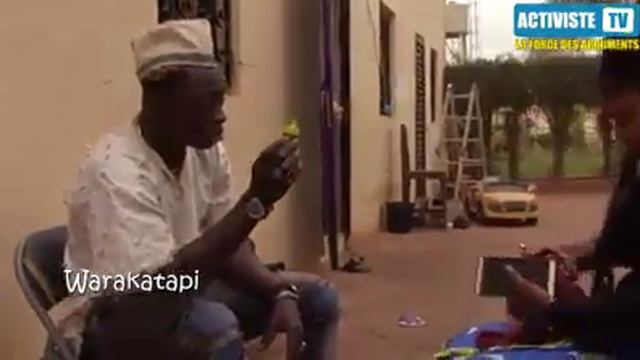 Bk D'or Clinique Sans Pitié Amber Rose Et Warakatapi