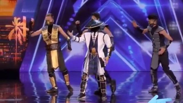 КРУТАЯ ТАНЕЦ АМЕРИКАНЦИЙ ИЩУТ ТАЛАНТЫ шоу талантов america's got talentкрутая музыка смотреть онлайн