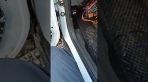 Установка центрального замка на приору с штатной сигнализацией. Keyless entry system