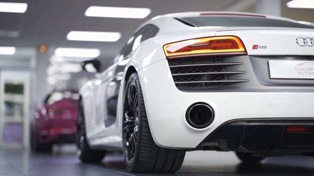 Une SUPERCAR pour moins de 100 000€ ? L'Audi R8 V10 plus S-Tronic 550cv - Concept Sport Automobiles смотреть онлайн
