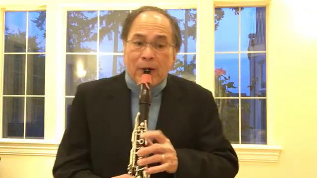 Andantino con Moto from Fantasiestucke by Niels Gade, Bienvenido Yangco, clarinet смотреть онлайн