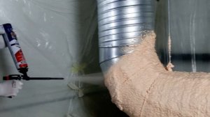 Как утеплить вентиляционные, канализационные и другие трубы напыляемым утеплителем POLYNOR PRO