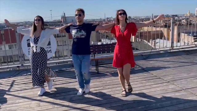«Хасапико» на Дворцовой площади. Олег Никулин, Наталья Ратова, Мария Трапезанова, Ольга Куликова смотреть онлайн
