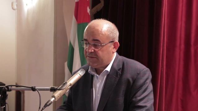 Олег Аршба. выступление на встрече в городе Гагра. смотреть онлайн