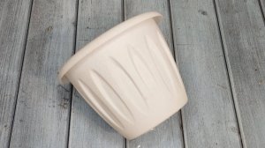 Как из дешёвого пластикового горшка сделать дорогое кашпо своими руками!