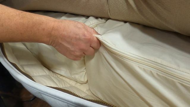 Randy Reviews: Naturepedic's EOS Classic & EOS Pillowtop Organic Mattresses смотреть онлайн