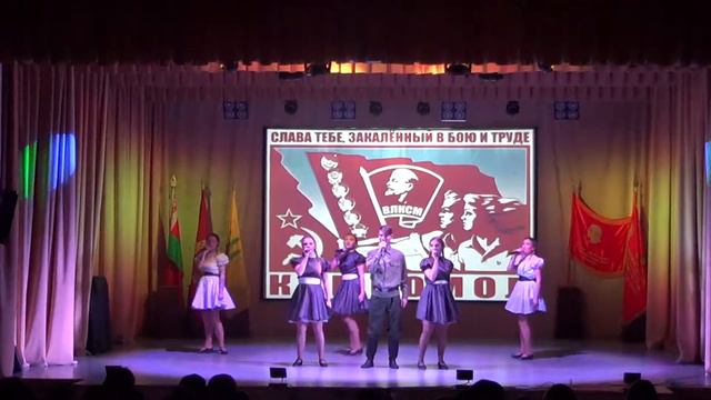 "Попурри на темы комсомольских песен" смотреть онлайн