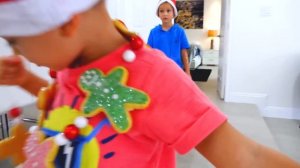 Весёлая рождественская история с Владом и Никитой