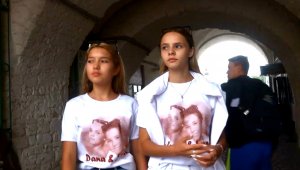 Дана и Яна в Казанском кремле