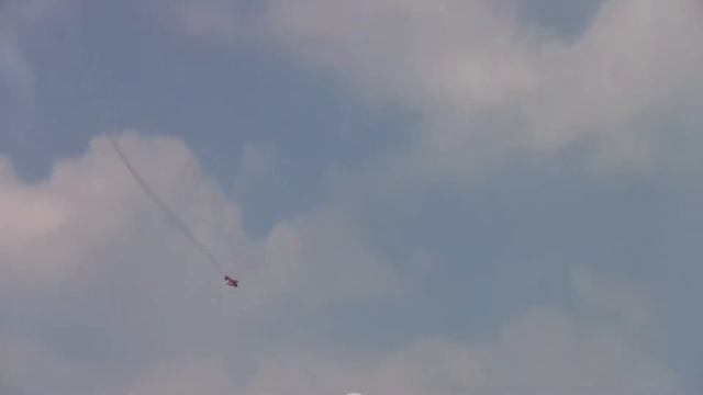 Chicago Air Show Oracle Biplane.MTS смотреть онлайн