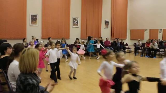 Открытый урок в ТСК "Кураж" 22.12.2014 парад смотреть онлайн