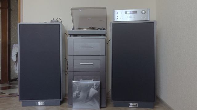 Accept - Head Over Heels (Vinyl)