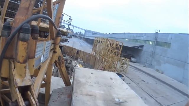 монтаж и выдвижение , башенный кран liebherr 90 , вид на ивано-франковск смотреть онлайн