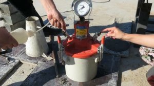 Определение воздухововлечения бетонной смеси при помощи поромера FORM+TEST