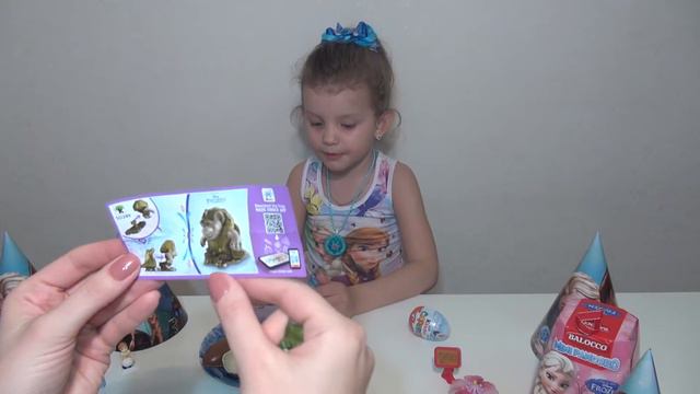❒ 1 год каналу Празднуем Открываем Киндер Сюрпризы Холодное сердце Kinder Surprises Frozen смотреть онлайн