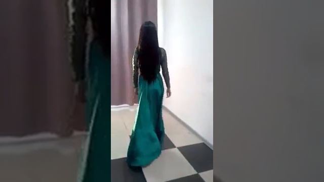 Изумрудное платье Прокат,40 смотреть онлайн