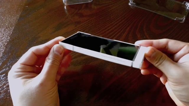SGP SPIGEN Xperia S Ultra Thin Crystal White Case Review/Unboxing смотреть онлайн