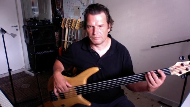 Ibanez GWB 1 смотреть онлайн