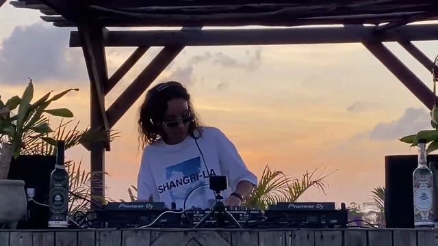 Salomé Le Chat _ From Disco To Techno