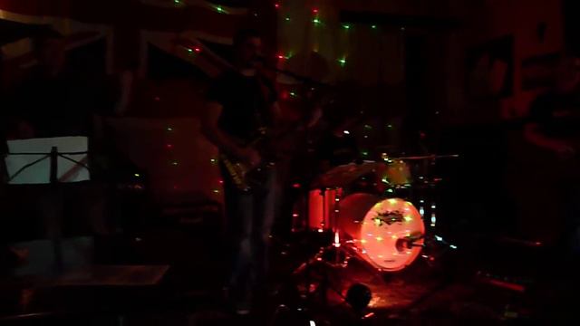 Tribute & I Will Survive смотреть онлайн