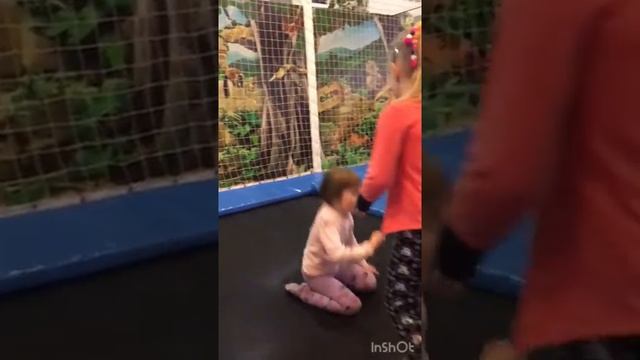 Weekends in Kyiv, відвідали ТРЦ Dream town)) смотреть онлайн