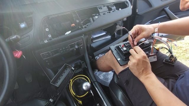 Installing an Android Head Unit in a Citroen C5 X7 смотреть онлайн