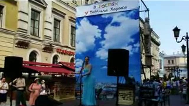 На Малой Садовой читали Довлатова смотреть онлайн
