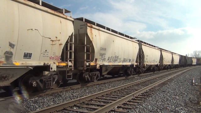 CSX 7760 manifest on the C&O in Marion Ohio смотреть онлайн