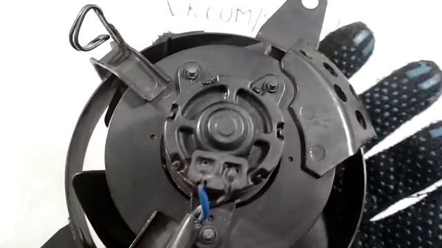 Моторазборка - Вентилятор охлаждения Kawasaki KLX 250 смотреть онлайн