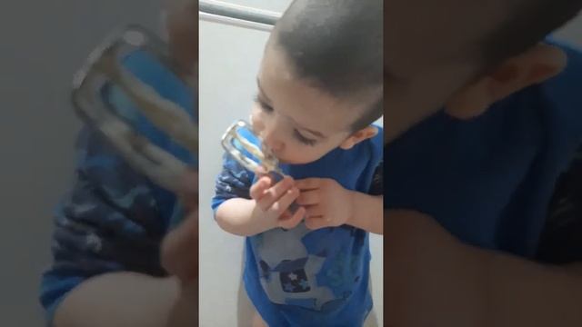 Облизывает венчики? (все так делали) смотреть онлайн