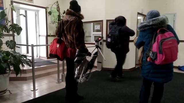 Магадан предновогодний. Открытие катка на городском стадионе. смотреть онлайн