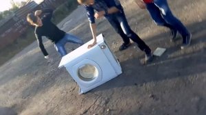 ЛОМАЕМ СТИРАЛЬНУЮ МАШИНУ