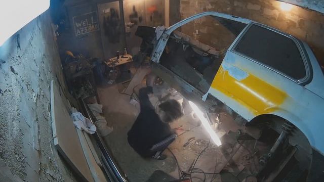 bmw e21 TimeLapse 3 часа за 15 сек. Реставрация смотреть онлайн