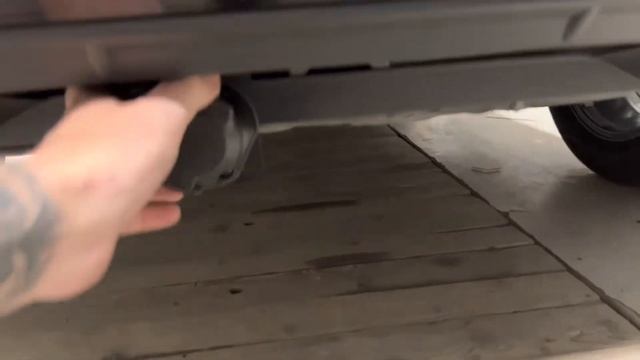 2022 Volkswagen Taigo R-Line retrofitted with original removeable tow hitch смотреть онлайн