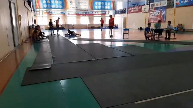 16 ИЮНЯ СОРЕВНОВАНИЕ ПО ПРЫЖКАМ В ВЫСОТУ 2006-2007 ГОДА "ШИПОВКА ЮНЫХ" — МНОГО-БОРЬЕ смотреть онлайн