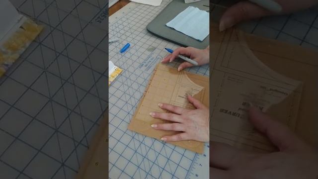 How to make a face mask pleating jig смотреть онлайн