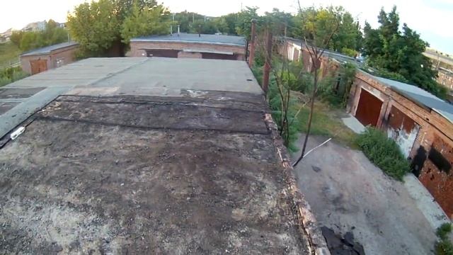 Ремонт гаража своими руками часть 1. Ремонт крыши начало. смотреть онлайн