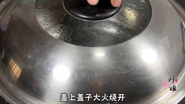 50年的老保姆教我蒸鸡蛋，蒸出来和豆腐一样嫩，完整无蜂窝【刘姐厨房 Magic Food】#美食 #蒸鸡蛋 #家常菜 смотреть онлайн