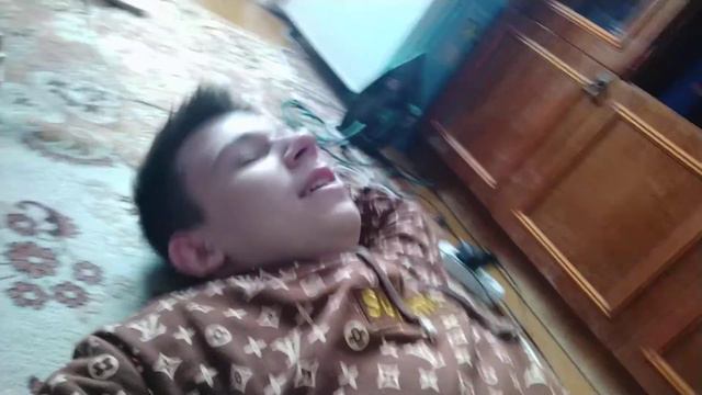 Говнари из Чуркина — Басист подкаблучник смотреть онлайн