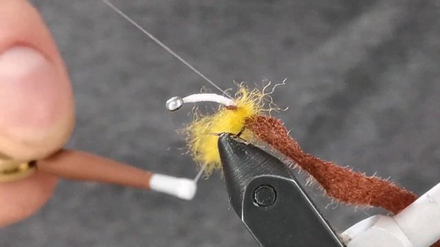 Мушка на хариуса со спинкой из мягкой пенки смотреть онлайн