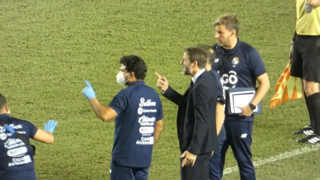 Thomas Christiansen reacciona a la lesión de Aníbal Godoy. смотреть онлайн