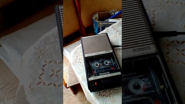 Нашла раритет, магнитофон кассетный "Panasonic RQ-2104" смотреть онлайн