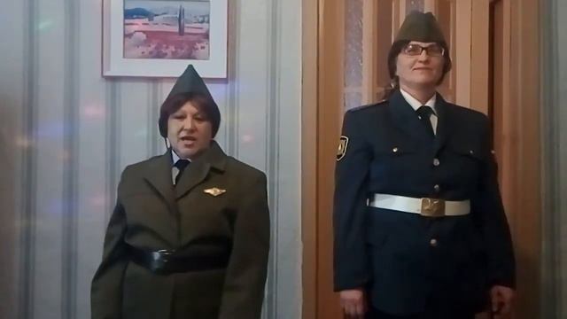 А Идет солдат по городу смотреть онлайн